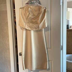 Women’s Satin Formal Strapless Evening Gown Size 22